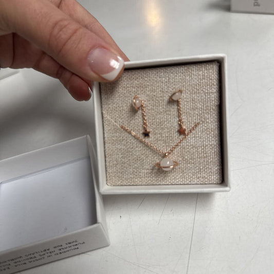 Necklace/Earrings Set