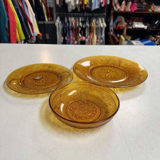 Tiara Amber Glass Plate & Bowl Set