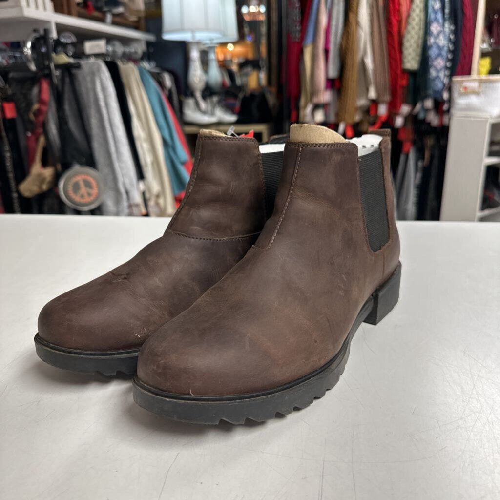 Emilie Chelsea Boots