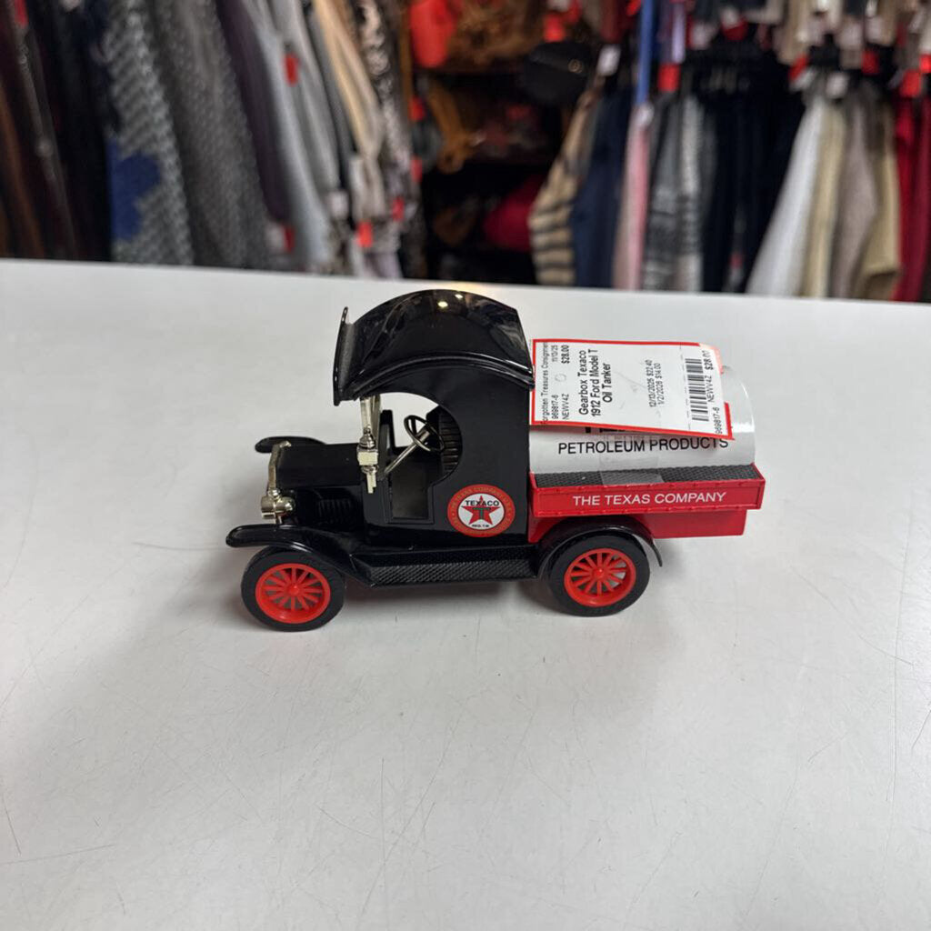 1912 Ford Model T Oil Tanker