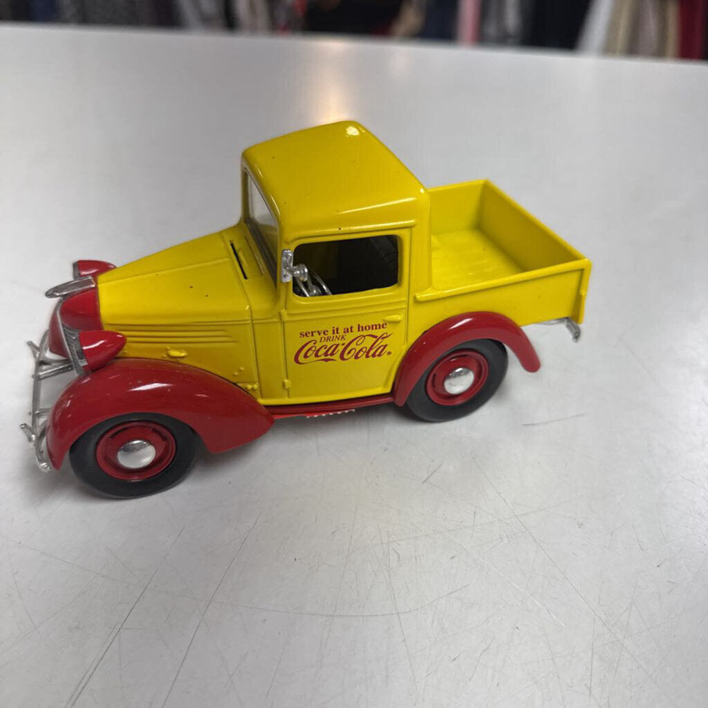 Johnny Lightning 1938 Bantam PIckup