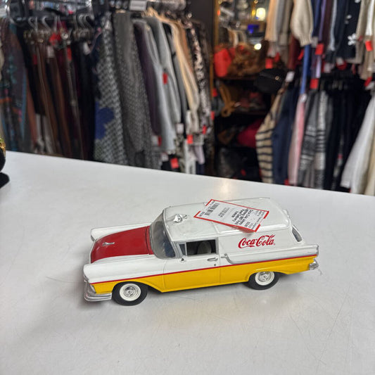 Johnny Lightning 1957 Ford Panel Delivery Vehicle