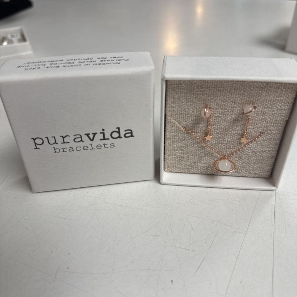 Necklace/Earrings Set