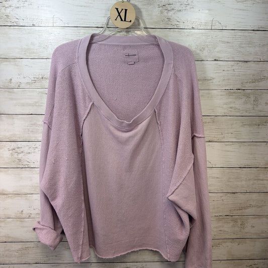 Sweatshirt