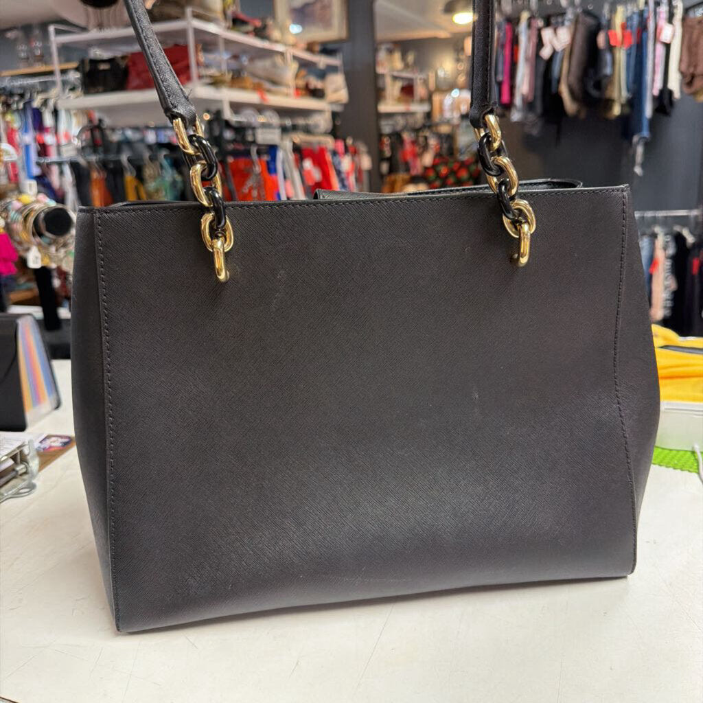 Tote