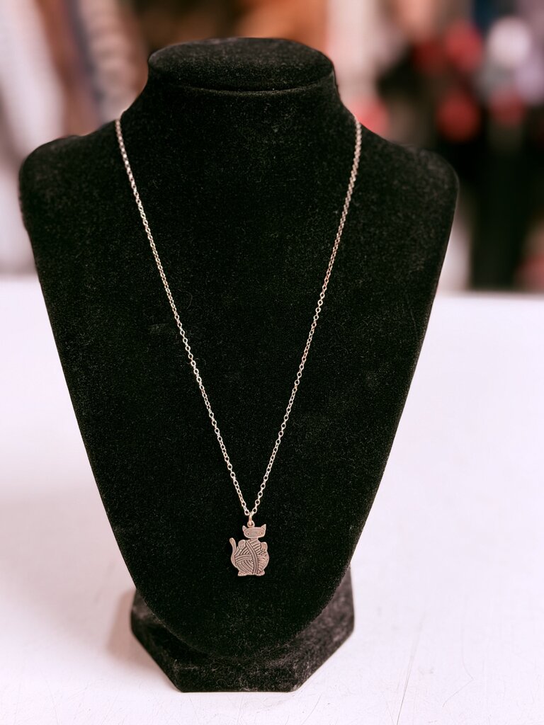 Cat Yarn Chain Necklace